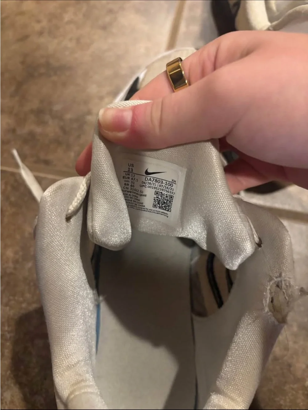 Nike Men's Sneakers in Beige and Black